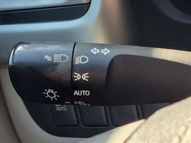 Used 2017 Toyota Highlander LE FWD image 16