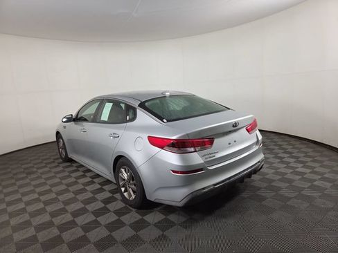 Used 2019 Kia Optima LX FWD image 8