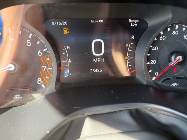 Used 2025 Jeep Compass Latitude AWD/4WD image 32