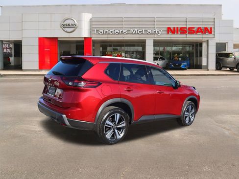 Used 2025 Nissan Rogue SL image 3