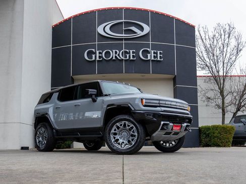 New 2026 GMC Hummer EV SUV AWD/4WD image 1