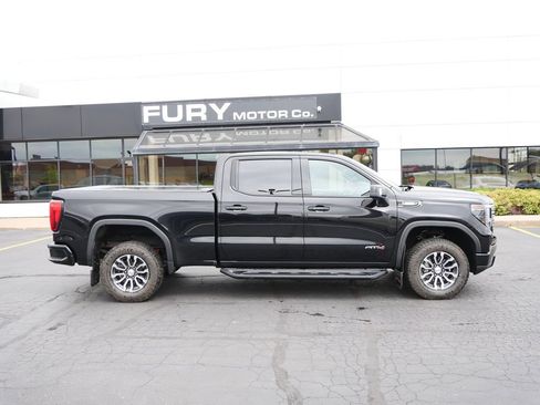 Used 2022 GMC Sierra 1500 AT4 w/ AT4 Preferred Package AWD/4WD image 1