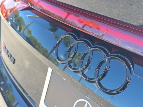 Used 2024 Audi RS Q8 4.0T image 57