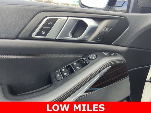 Used 2023 BMW X5 xDrive40i w/ Premium Package AWD/4WD image 17