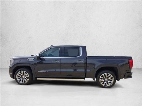 Used 2023 GMC Sierra 1500 Denali w/ Denali Reserve Package image 9