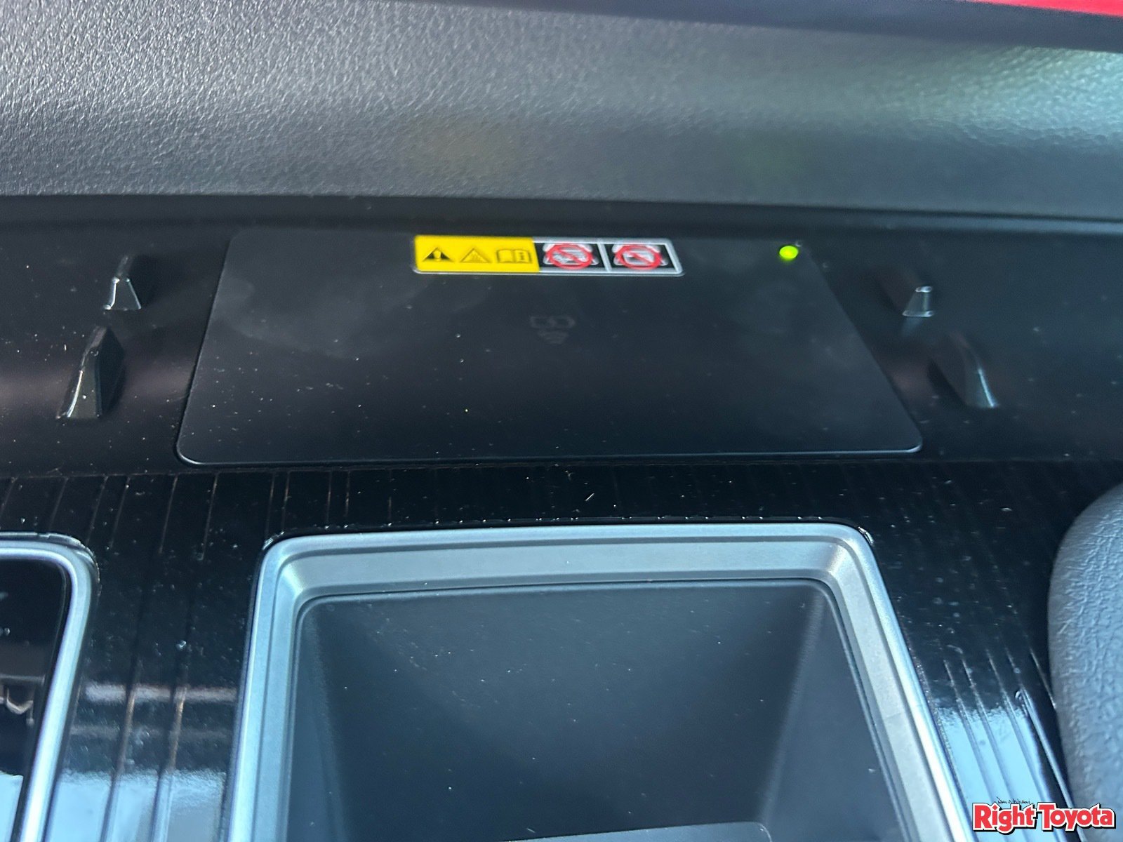 New 2026 Toyota Sienna XLE Woodland Edition AWD/4WD image 27