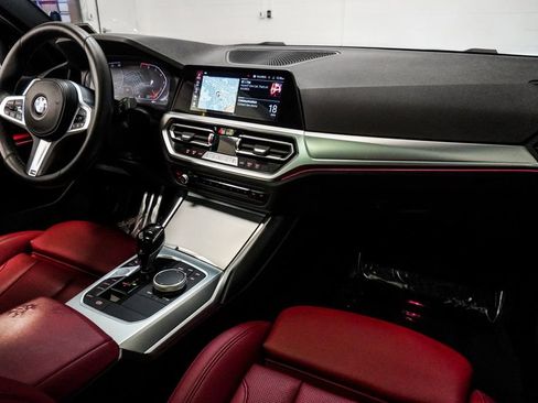 Used 2022 BMW 330i Sedan w/ M Sport Package RWD image 11