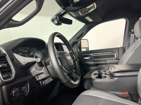 Used 2024 RAM 2500 Big Horn w/ Bed Utility Group image 23