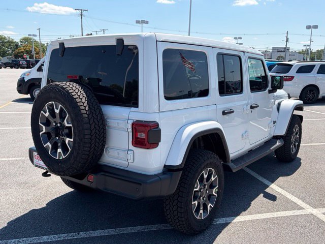 New 2027 Jeep Wrangler Unlimited Sahara AWD/4WD image 8