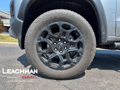Used 2026 Chevrolet Colorado Trail Boss AWD/4WD image 8