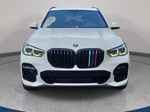 Used 2022 BMW X5 xDrive40i w/ M Sport Package AWD/4WD image 2