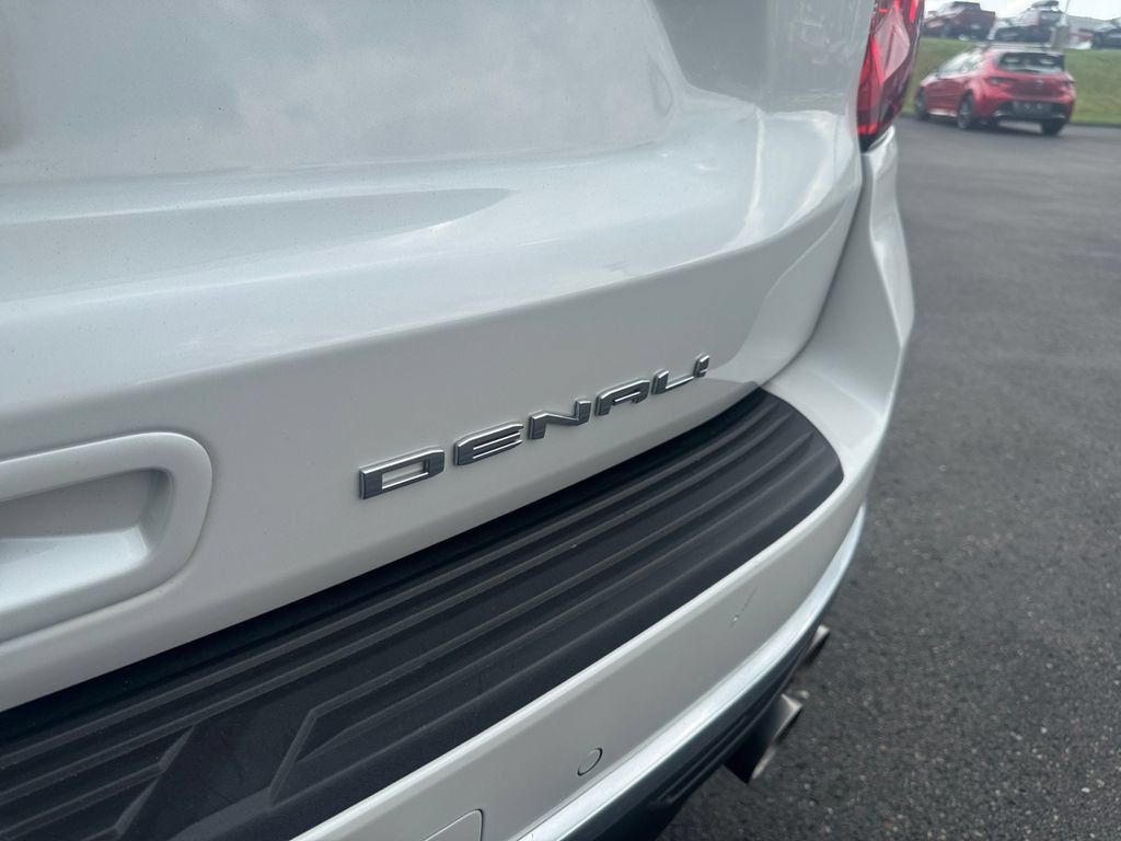 Used 2021 GMC Yukon Denali w/ Denali Premium Package AWD/4WD image 27