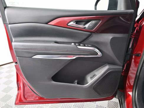 Used 2024 Chevrolet Traverse Z71 image 19