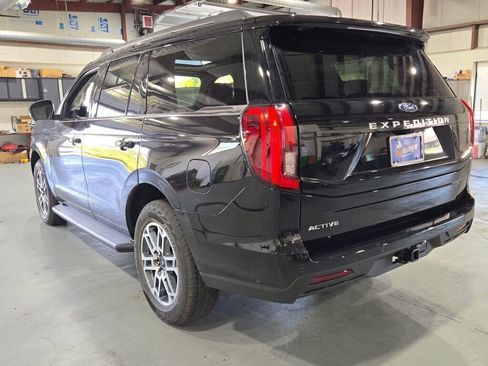 New 2025 Ford Expedition Active image 19