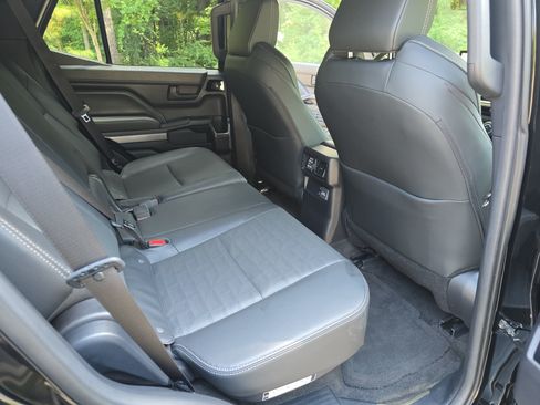 Used 2025 Toyota 4Runner TRD Off-Road Premium w/ Tow Technology Package AWD/4WD image 11
