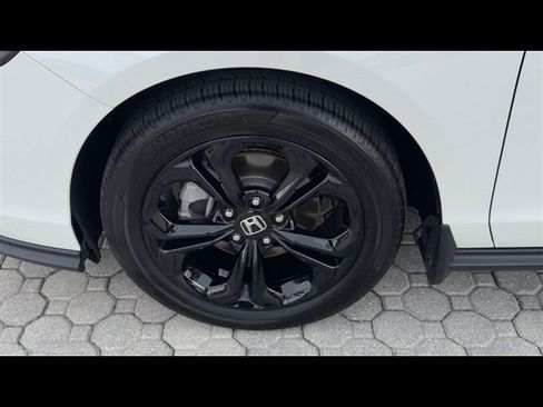 Certified 2025 Honda Accord SE image 11