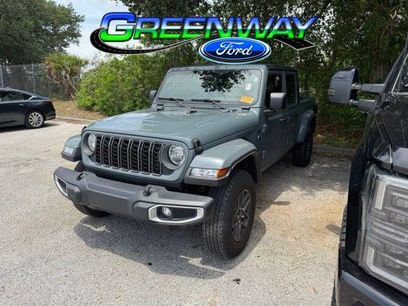 Used 2025 Jeep Gladiator Sport
