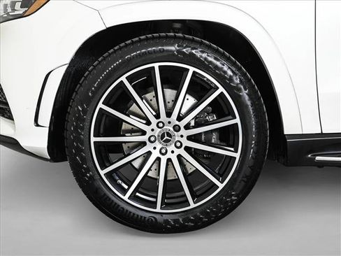 Used 2023 Mercedes-Benz GLS 450 4MATIC image 27