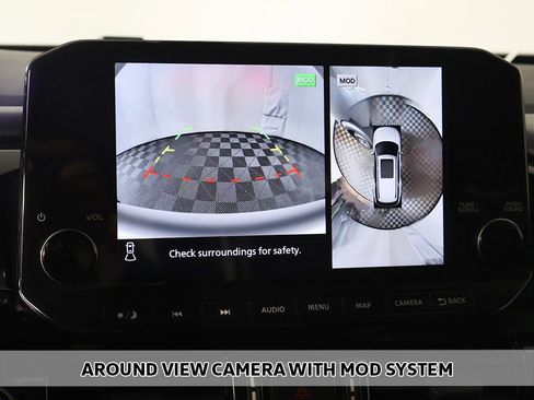 Used 2023 Nissan Pathfinder SL image 5