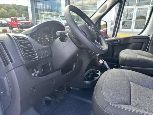 New 2025 RAM ProMaster 1500 w/ Convenience Group FWD image 14