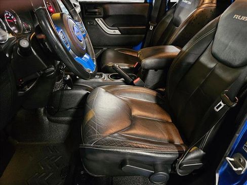 Used 2016 Jeep Wrangler Unlimited Rubicon image 13