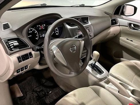 Used 2014 Nissan Sentra S image 17