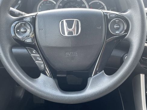 Used 2016 Honda Accord EX image 10