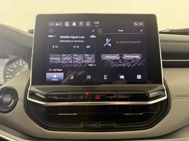 Used 2025 Jeep Compass Limited AWD/4WD image 20