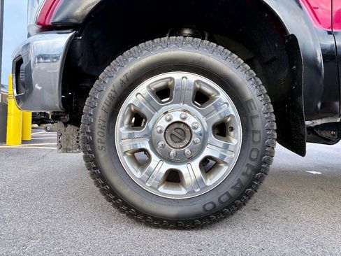 Used 2015 Ford F350 Lariat image 39