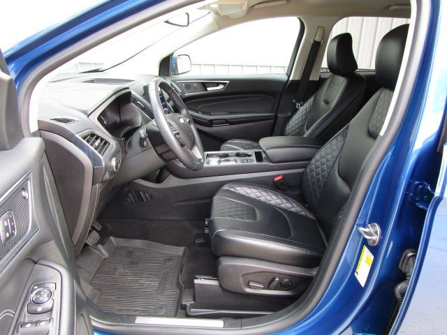 Used 2023 Ford Edge Titanium AWD/4WD image 14