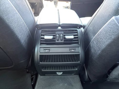 Used 2014 BMW 550i xDrive Sedan AWD/4WD image 34