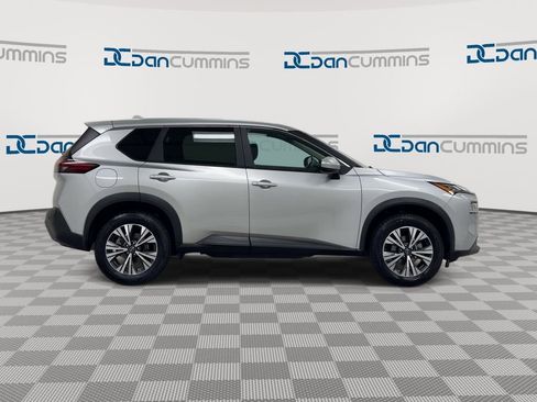 Used 2023 Nissan Rogue SV AWD/4WD image 9