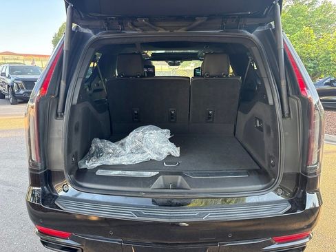 Certified 2023 Cadillac Escalade ESV Sport Platinum w/ LPO, ONYX Package AWD/4WD image 21