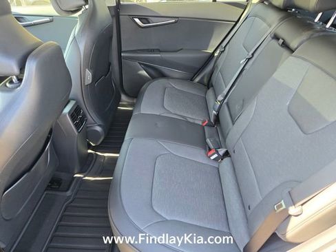 New 2026 Kia Niro Wave FWD image 13