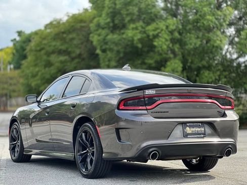 Used 2022 Dodge Charger R/T w/ Driver Convenience Group RWD image 7