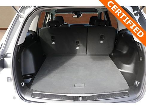 Used 2023 Jeep Grand Cherokee Laredo image 15