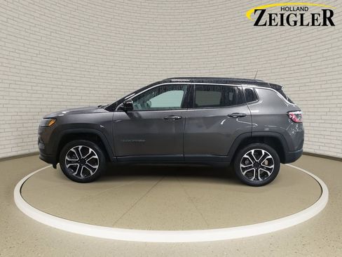 Used 2024 Jeep Compass Limited image 8