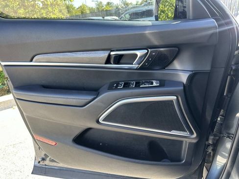 Used 2022 Kia Telluride SX w/ Towing Package AWD/4WD image 26