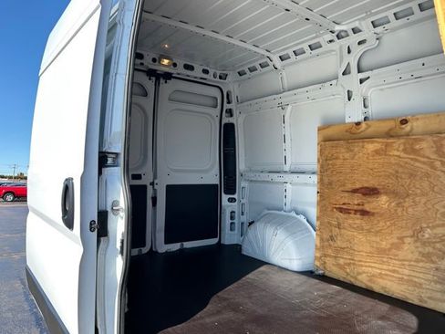 Used 2023 RAM ProMaster 1500 w/ Driver Convenience Group image 22