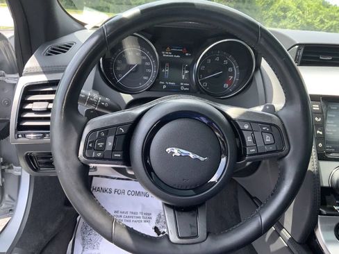 Used 2015 Jaguar F-TYPE Coupe RWD image 11