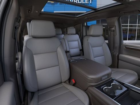 New 2026 Chevrolet Tahoe Z71 w/ Z71 Off-Road Package AWD/4WD image 16
