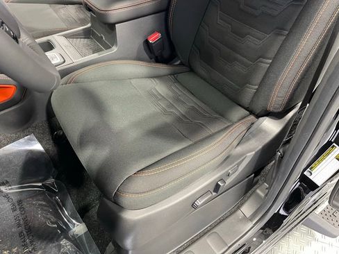 New 2026 Nissan Frontier PRO-4X w/ Pro-4x Convenience Package image 14