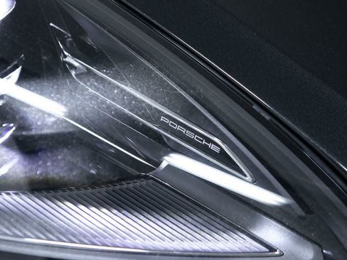 New 2026 Porsche Macan Turbo AWD/4WD image 16
