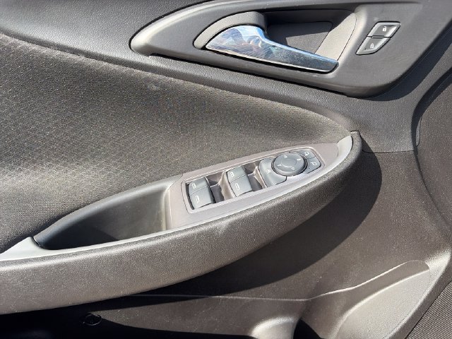 Used 2025 Chevrolet Malibu LT FWD image 11