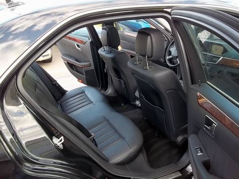 Used 2012 Mercedes-Benz E 350 4MATIC Sedan image 12