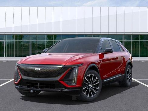 New 2025 Cadillac Lyriq Sport image 8