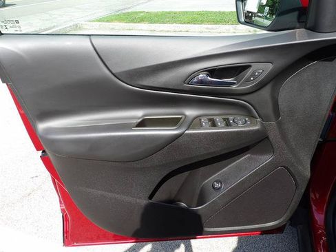 Certified 2024 Chevrolet Equinox LT AWD/4WD image 11