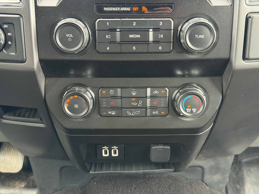 Used 2020 Ford F150 XLT w/ Equipment Group 302A Luxury AWD/4WD image 31