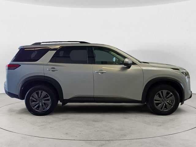 Certified 2025 Nissan Pathfinder SV AWD/4WD image 4