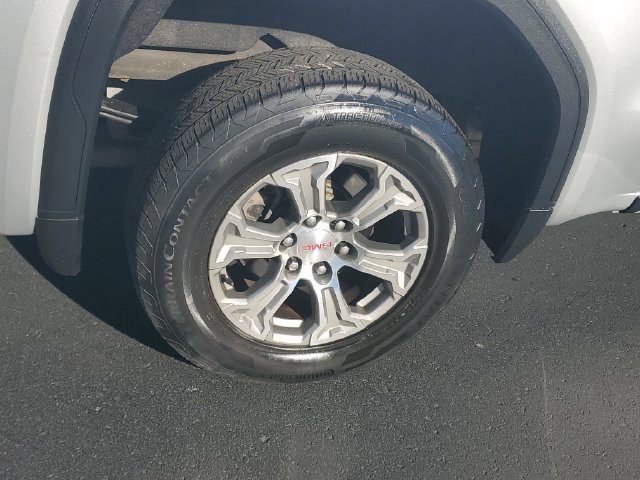 Certified 2020 GMC Sierra 1500 SLE w/ SLE Value Package AWD/4WD image 5